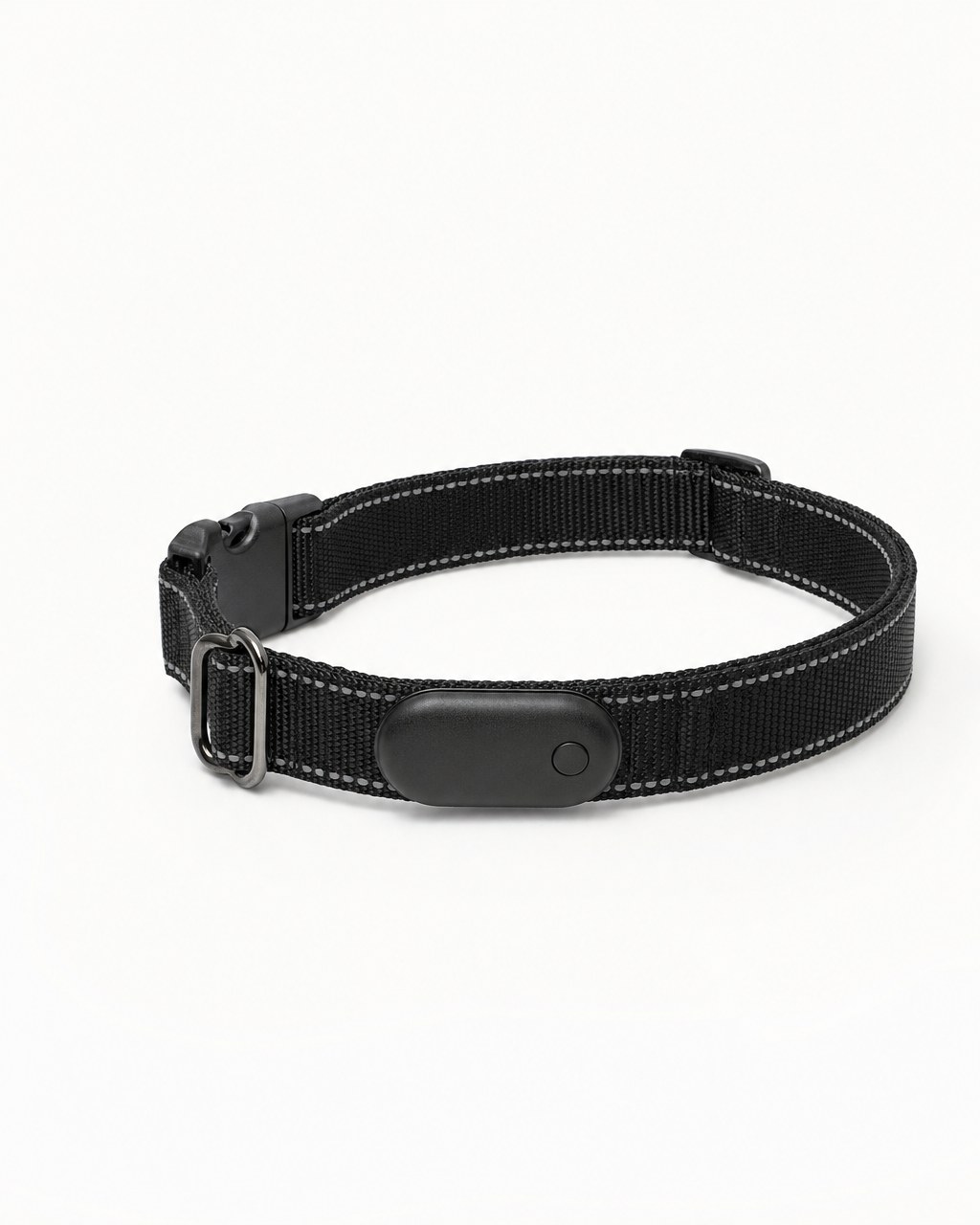 Le collier Filou complet, sangle noire et boîtier.